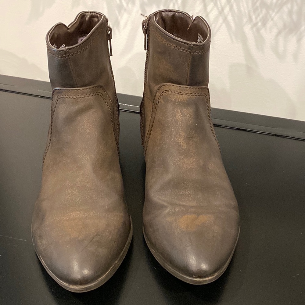 Ankle boots